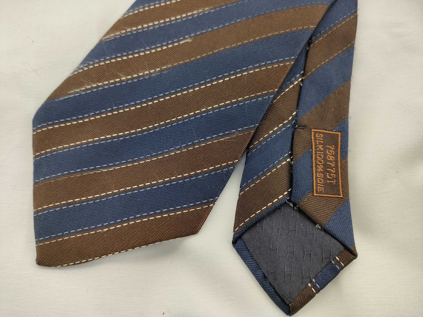 HERMES 758775T 100% Silk Tie