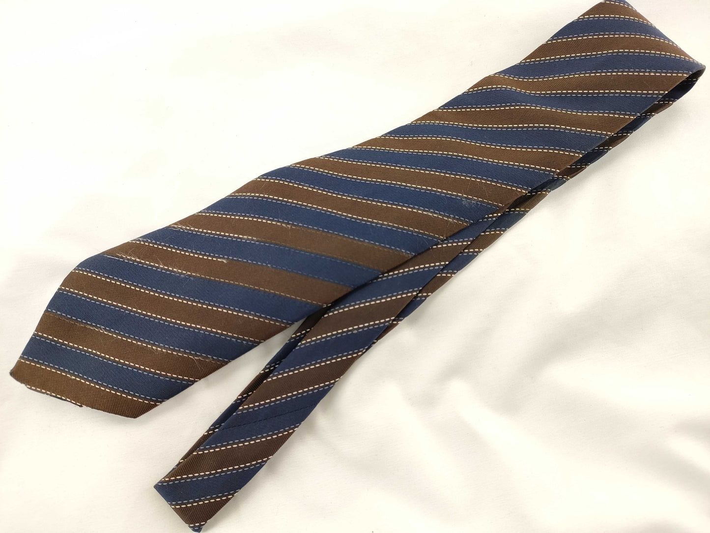 HERMES 758775T 100% Silk Tie