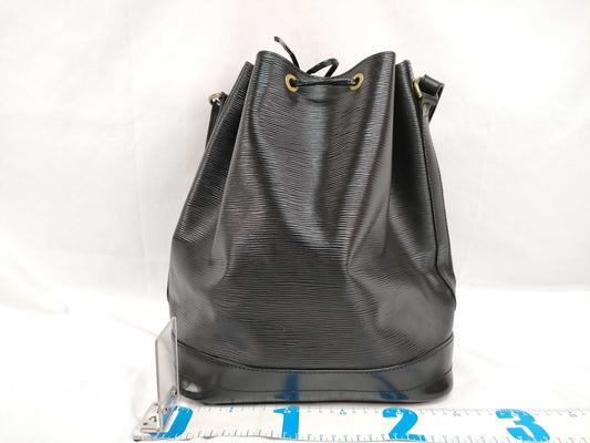 LOUIS VUITTON Epi M59002 Noe Black Handbag