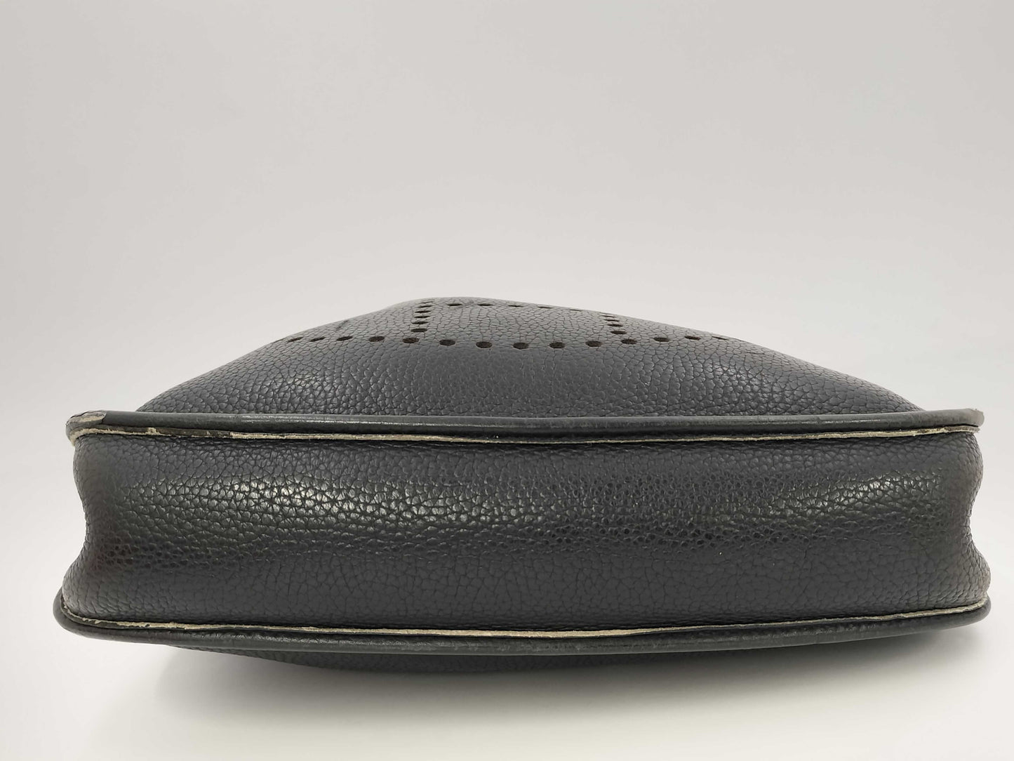 HERMES Evelyn I Black? I Stamped Shoulder Bag