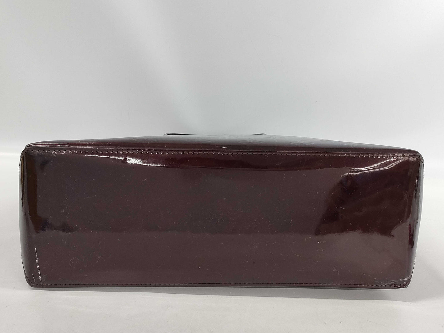 LOUIS VUITTON Vernis Wilshire PM Handbag