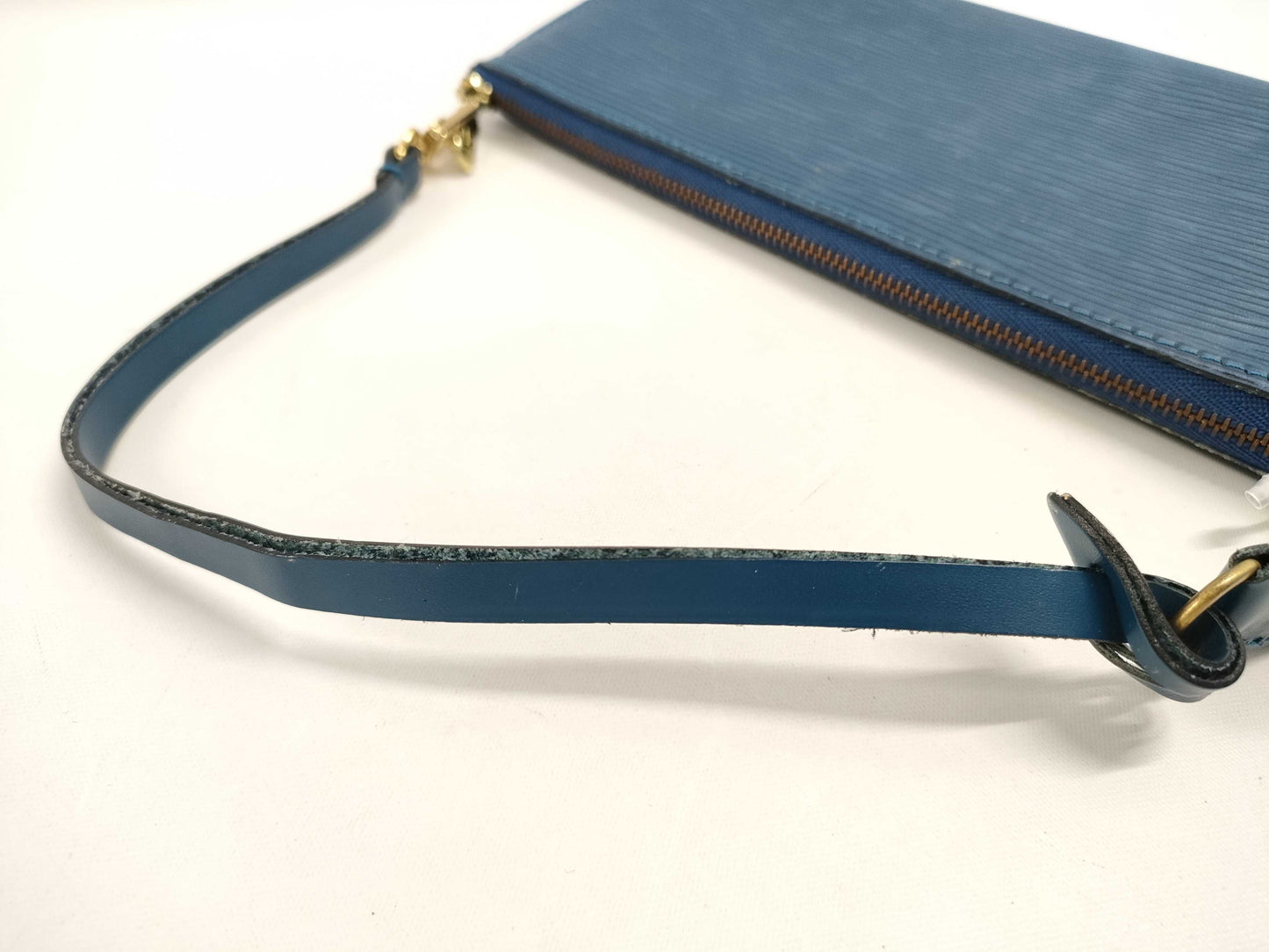 LOUIS VUITTON Epi Pochette Accessory Pouch