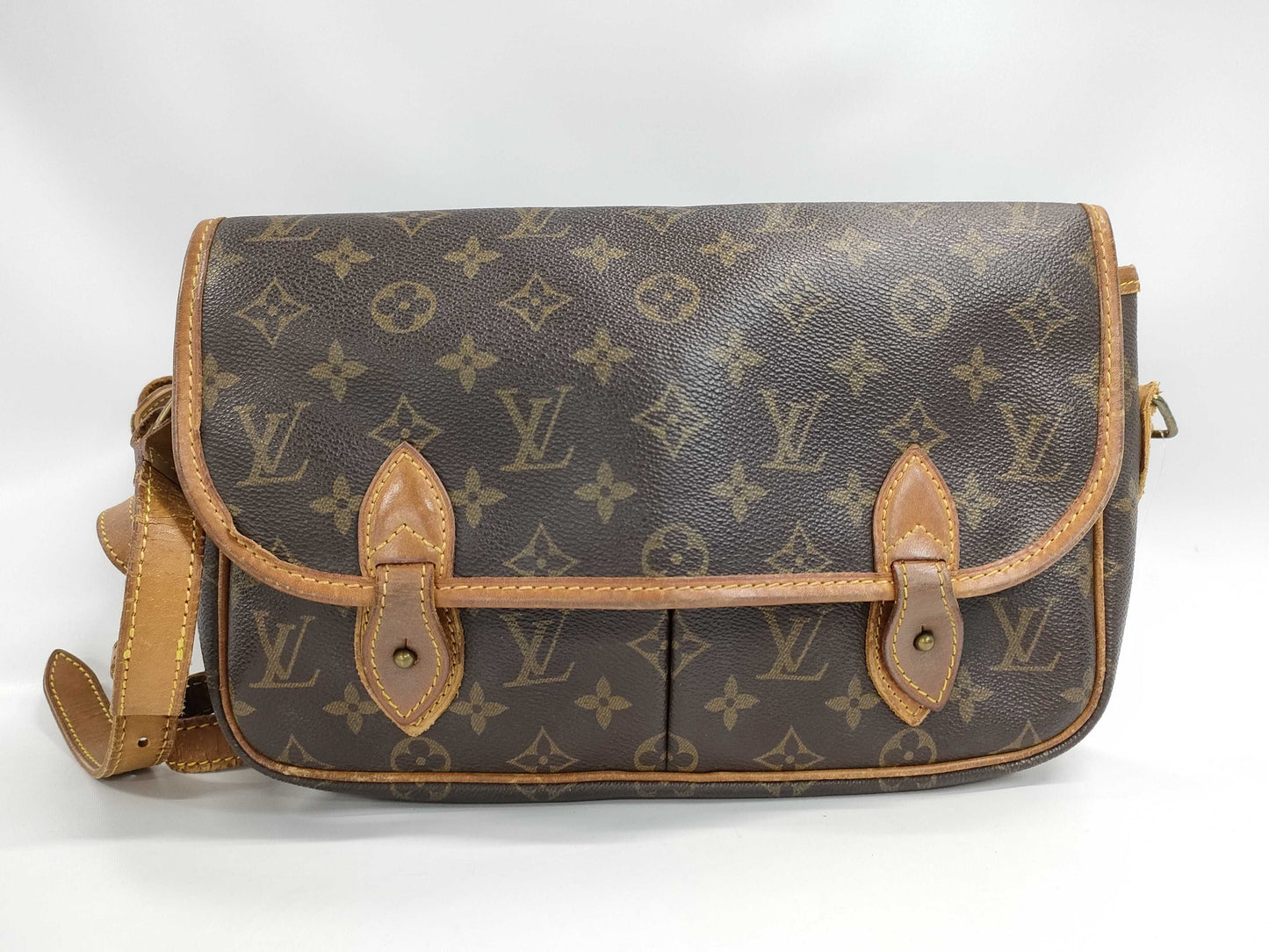 LOUIS VUITTON Monogram M42248 Gibessier PM Shoulder Bag
