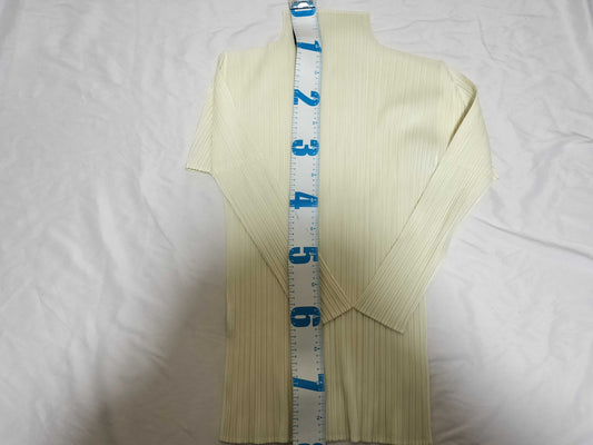 ISSEY MIYAKE pleats please long-sleeved white shirt