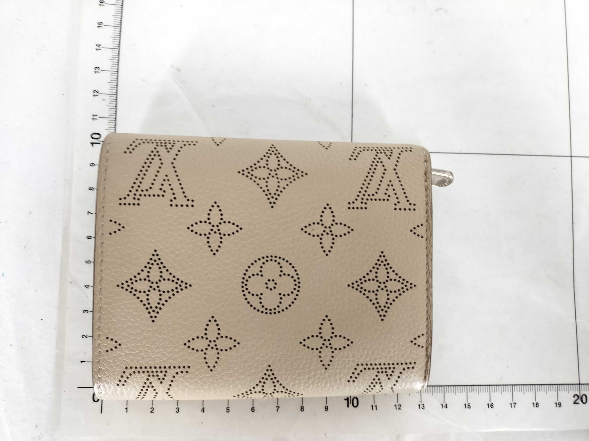 LOUIS VUITTON Monogram Mahina Iris Compact Wallet