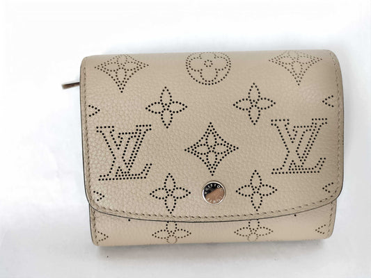 LOUIS VUITTON Monogram Mahina Iris Compact Wallet