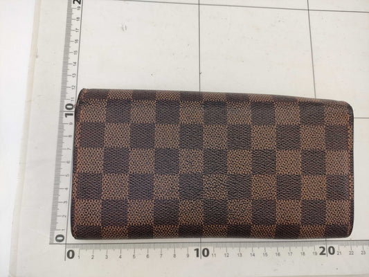 LOUIS VUITTON Damier Old Sarah Wallet