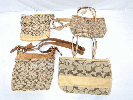 COACH Signature Coach Shoulder Bag/Handbag 4-Piece Set Shoulder Bag