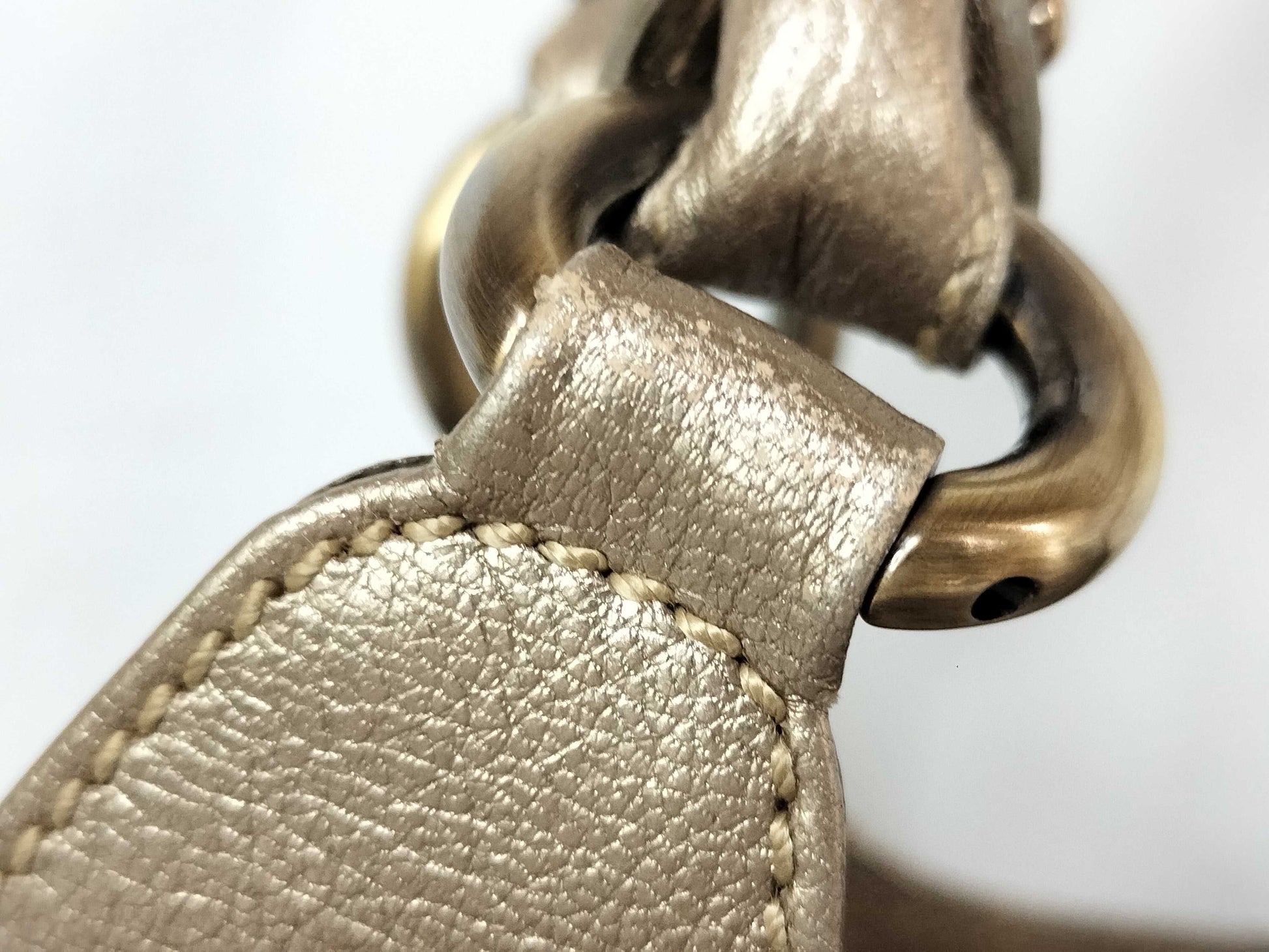 Salvatore Ferragamo Gancini EE21-A069 Beige Handbag