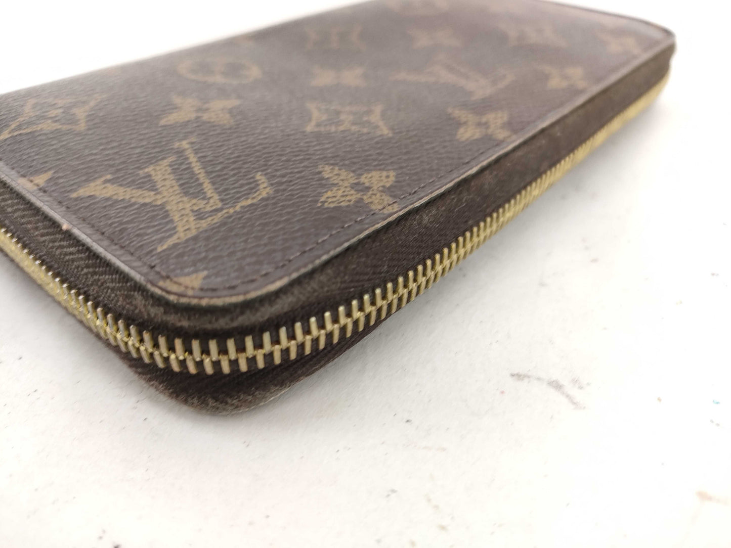 LOUIS VUITTON Monogram M60002 Zippy Wallet