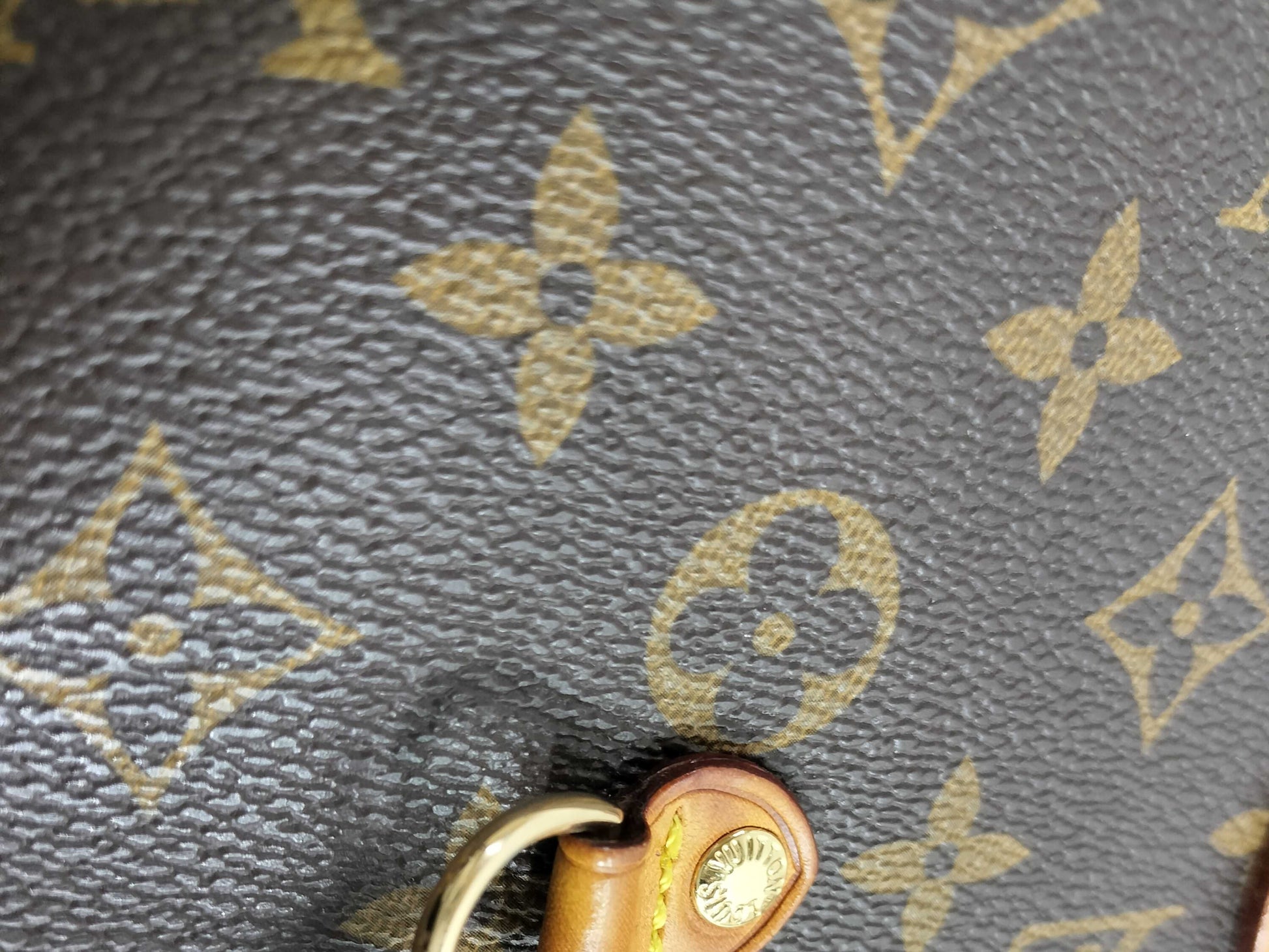 LOUIS VUITTON Monogram Neverfull MM Tote Bag