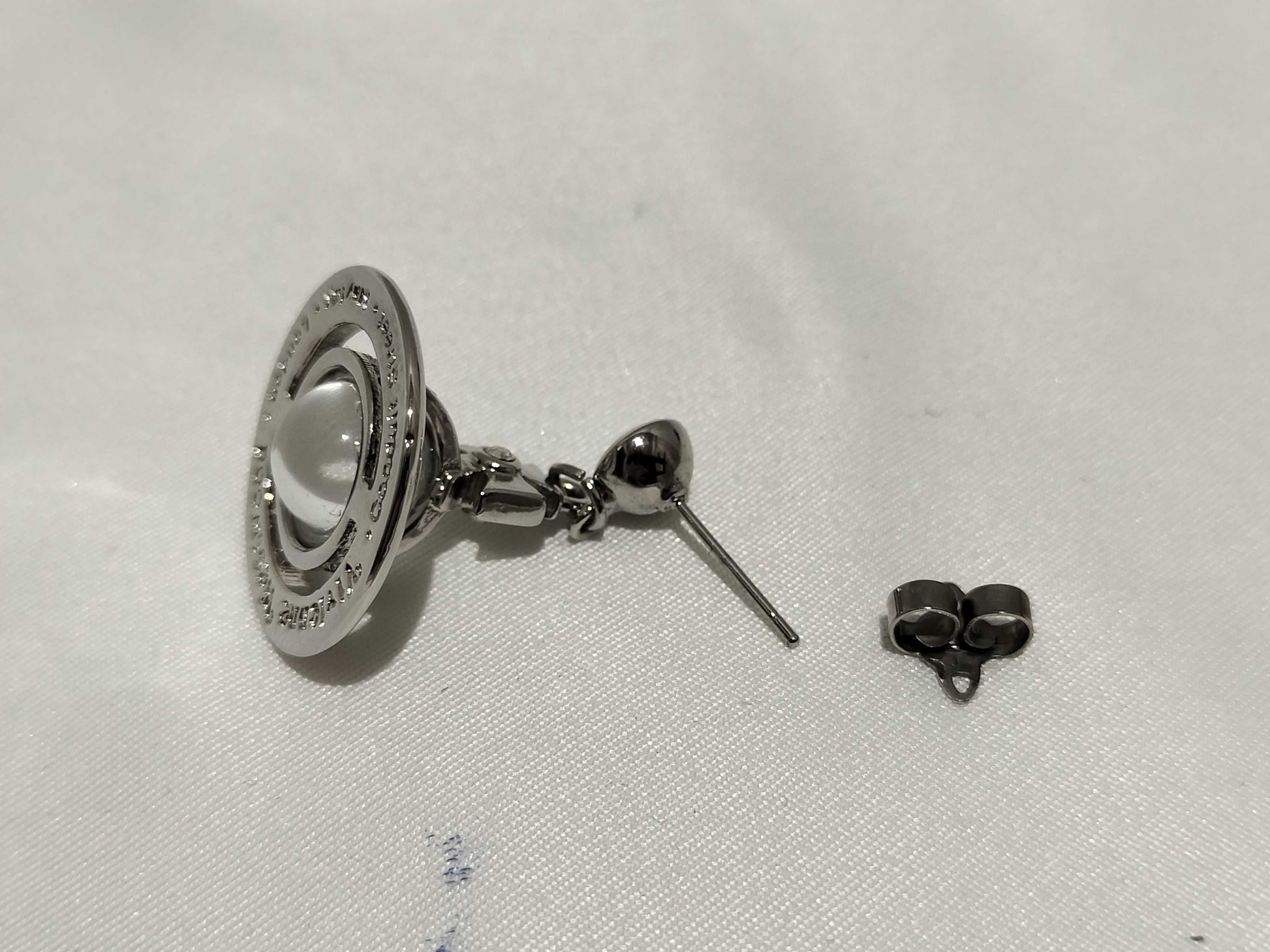 Vivienne Westwood Vivienne Westwood / Orb / Earrings Earrings