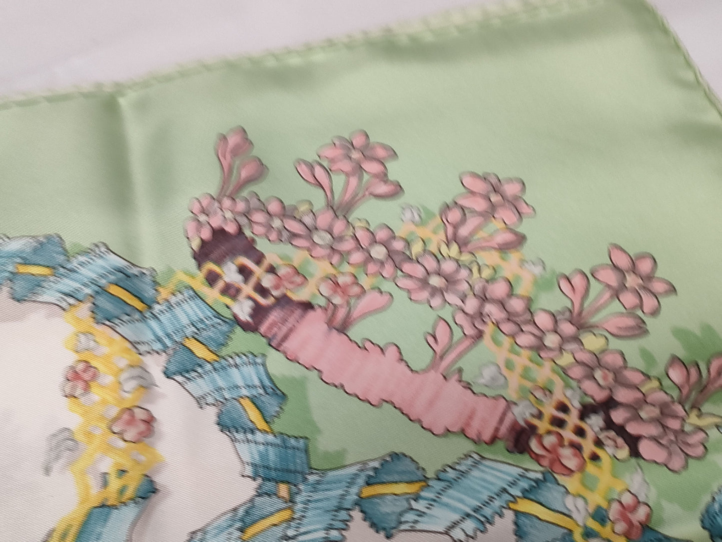 HERMES Carré 90 LE SACRE du PRINTEMPS Scarf
