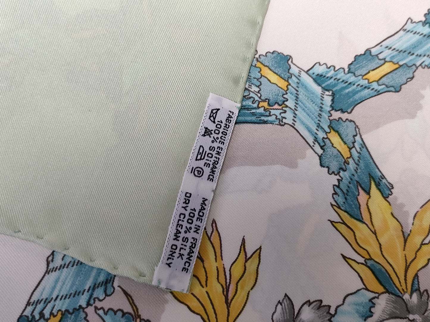 HERMES Carré 90 LE SACRE du PRINTEMPS Scarf