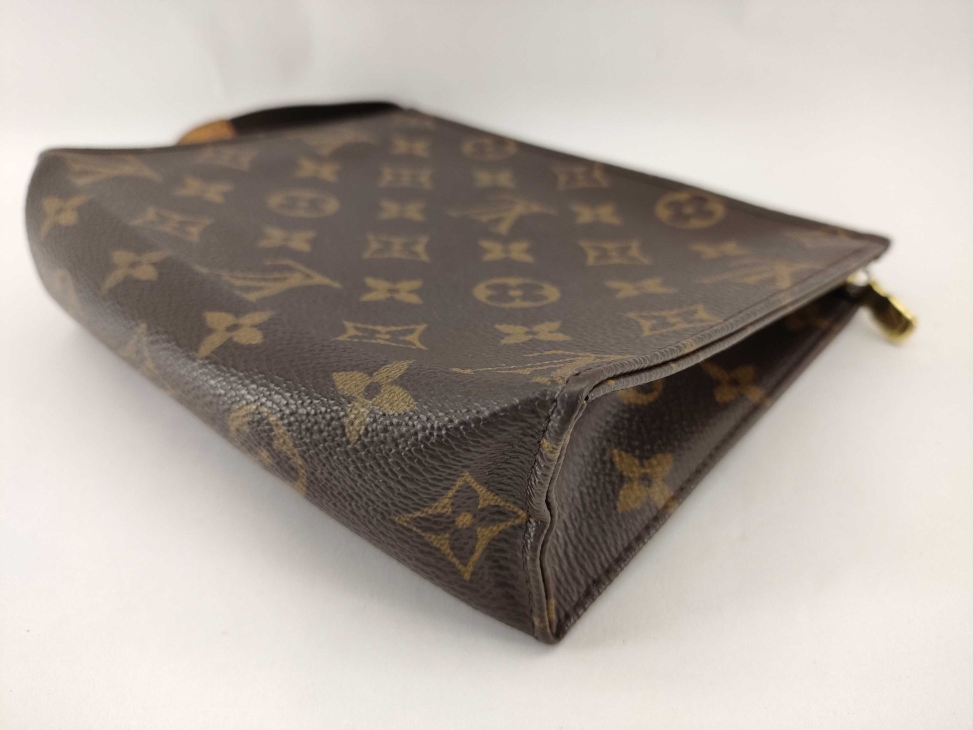 LOUIS VUITTON Monogram M47544 Poche Toilette 19 Other Accessories