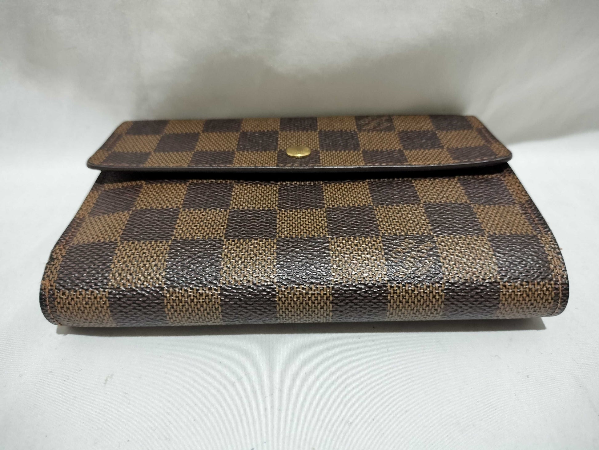 LOUIS VUITTON Damier Tri-fold Wallet
