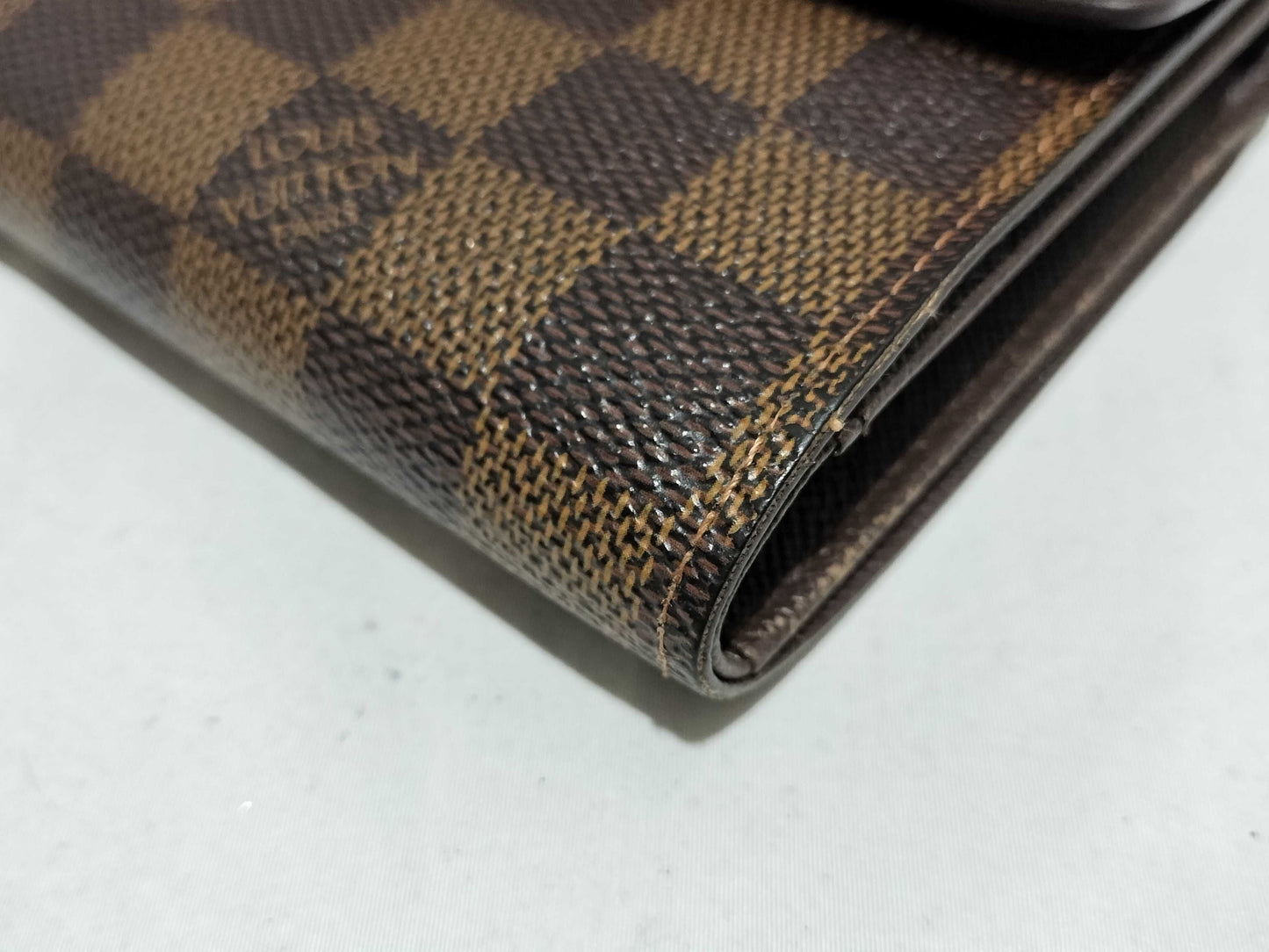 LOUIS VUITTON Damier Tri-fold Wallet