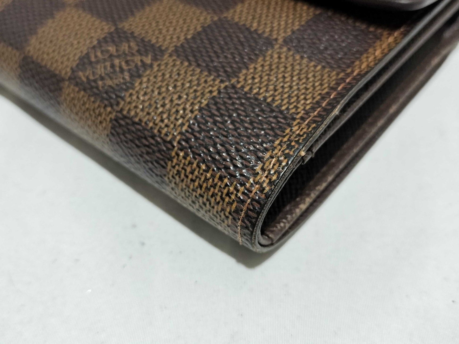 LOUIS VUITTON Damier Tri-fold Wallet