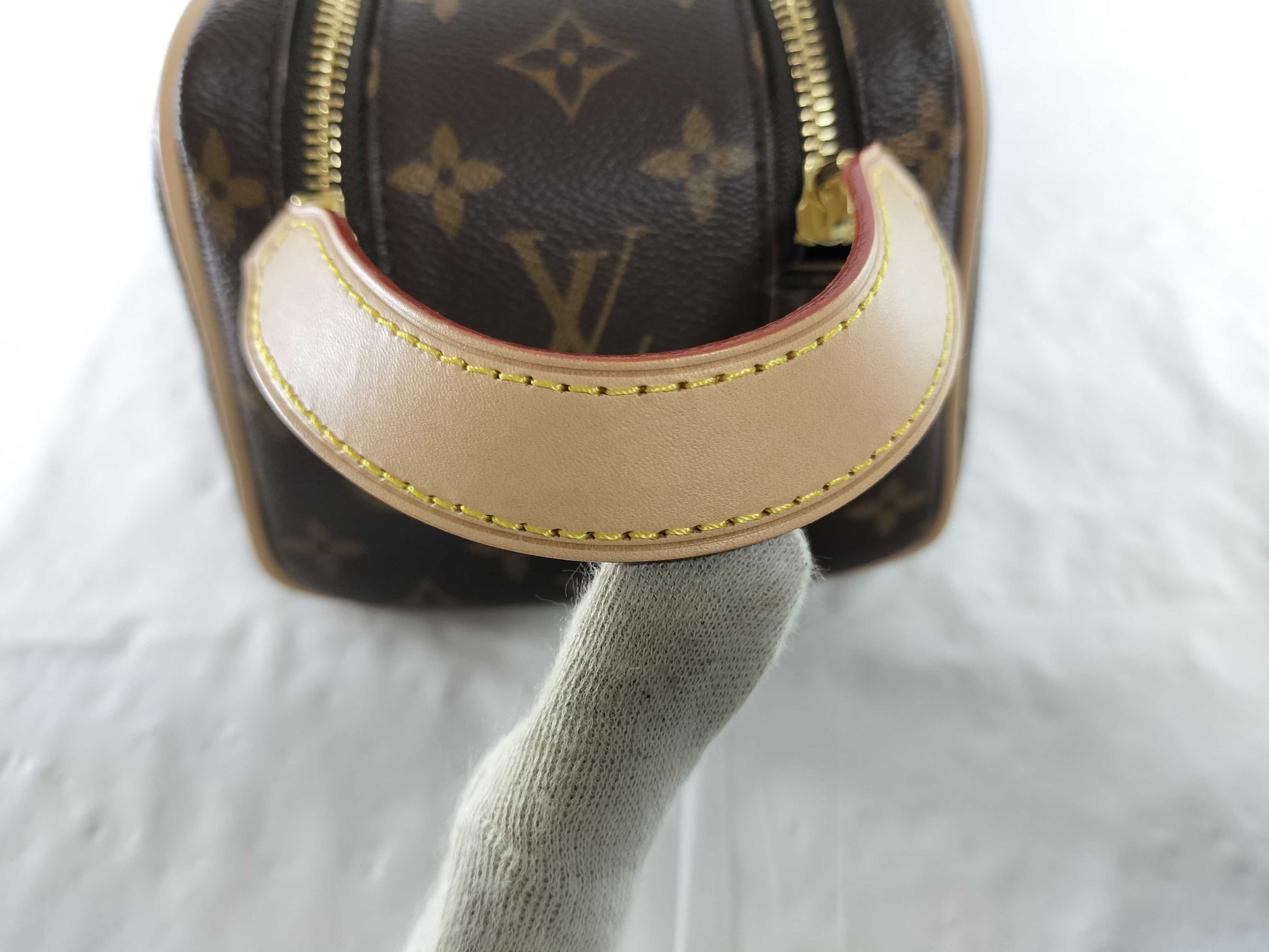 LOUIS VUITTON Monogram M44494 Dopp Kit Second Bag