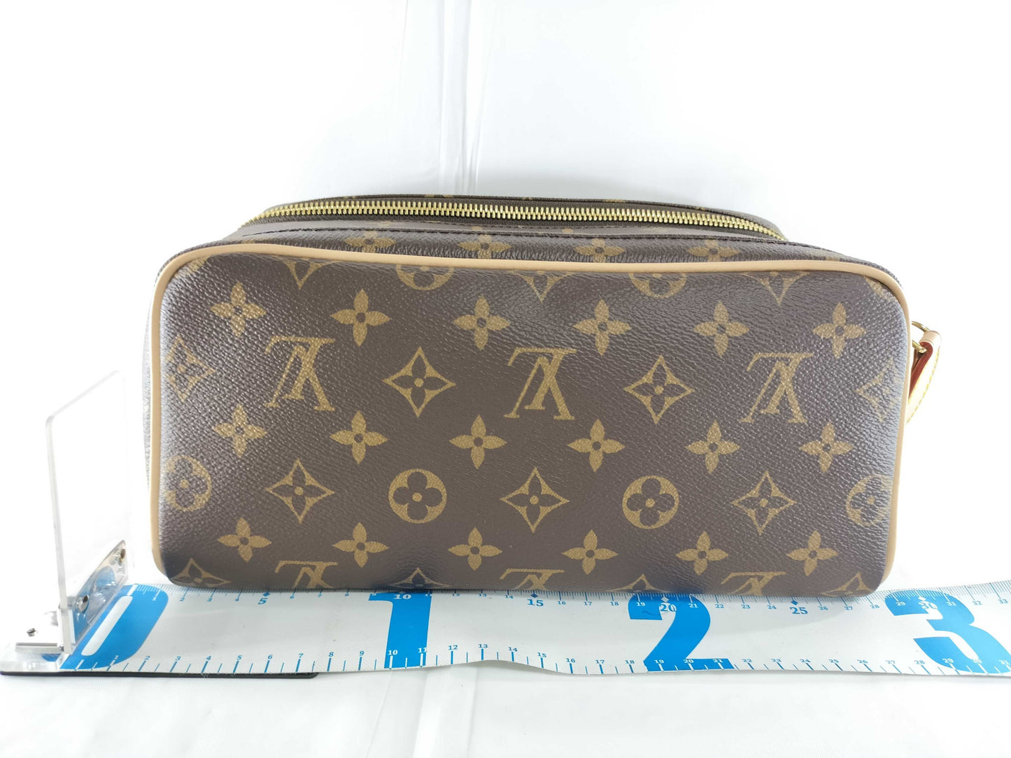 LOUIS VUITTON Monogram M44494 Dopp Kit Second Bag
