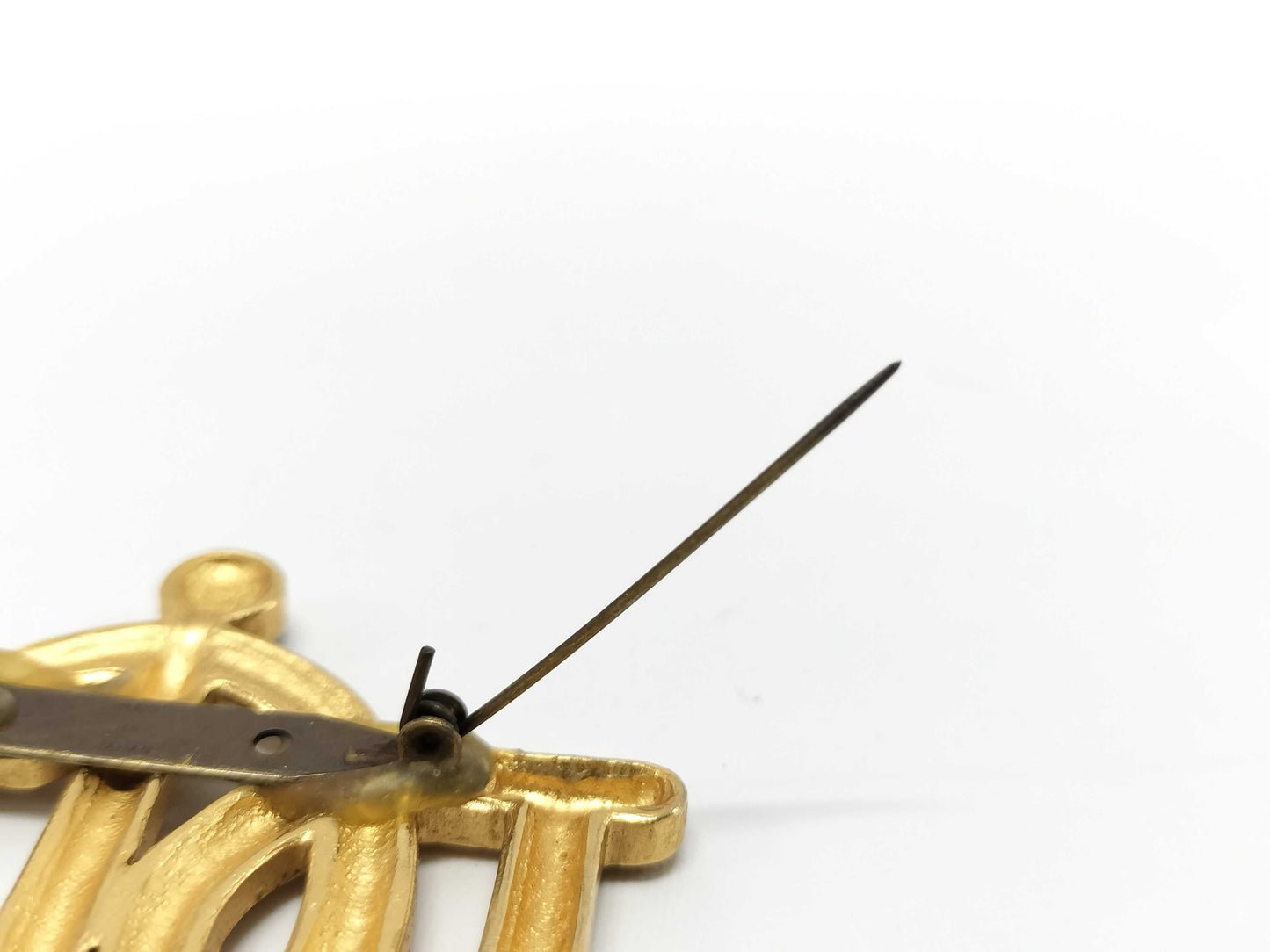 Dior brooch