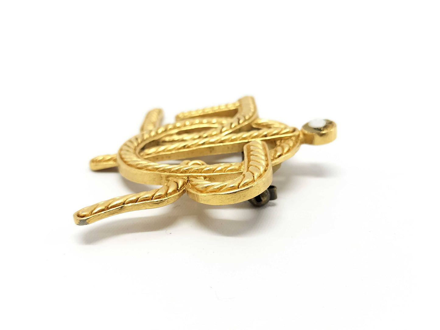 Dior brooch