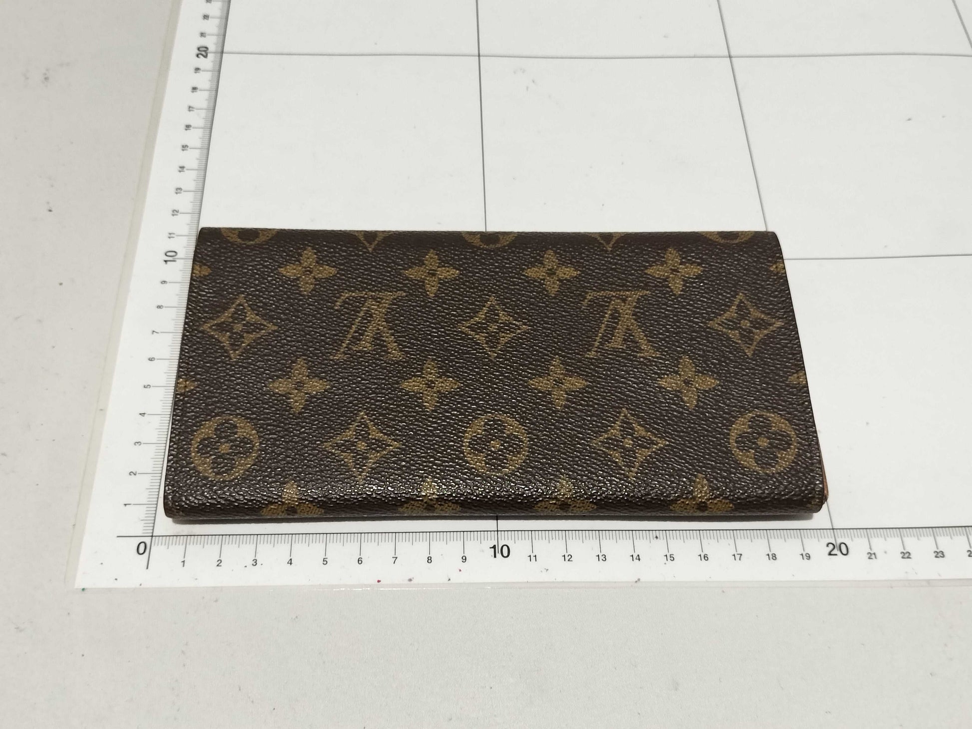 LOUIS VUITTON Monogram Old Portefeuille Sarah Wallet