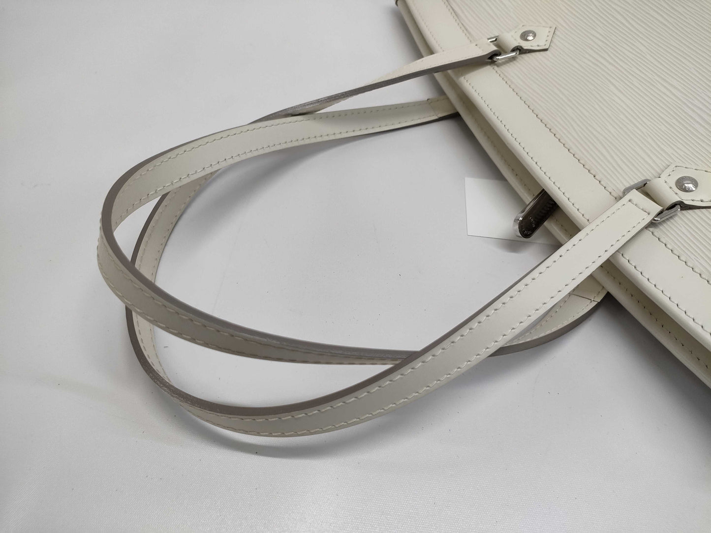 LOUIS VUITTON Epi Madeleine GM Shoulder Bag