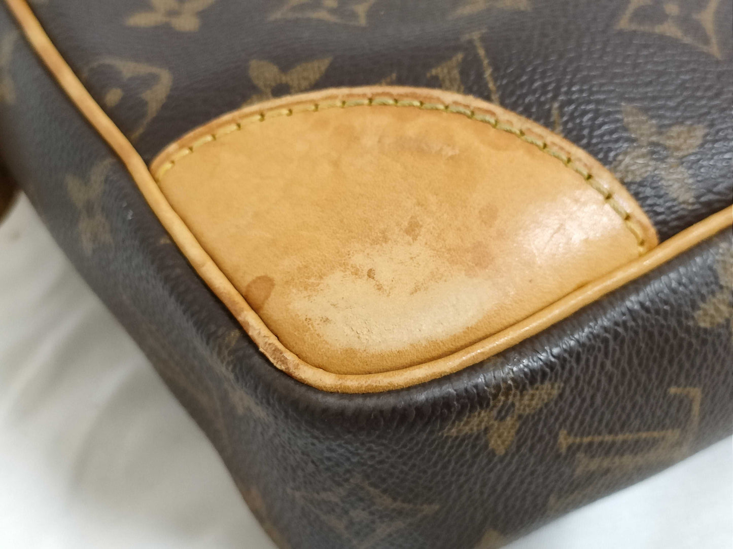 LOUIS VUITTON Monogram M53361 Porto Document Voyage Handbag