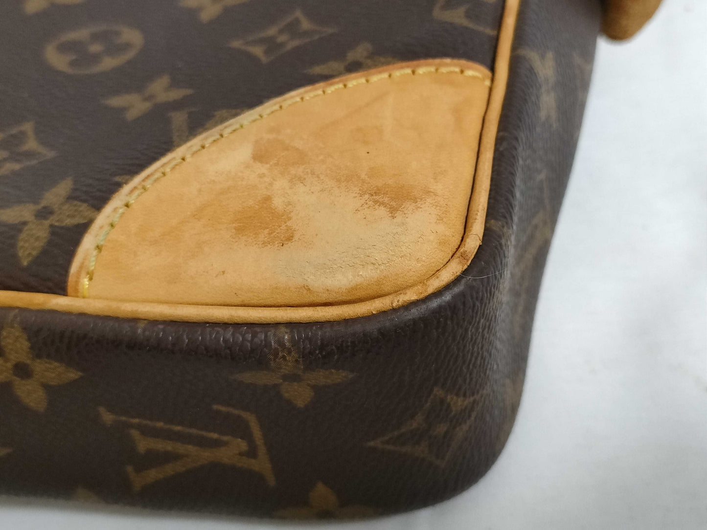 LOUIS VUITTON Monogram M53361 Porto Document Voyage Handbag