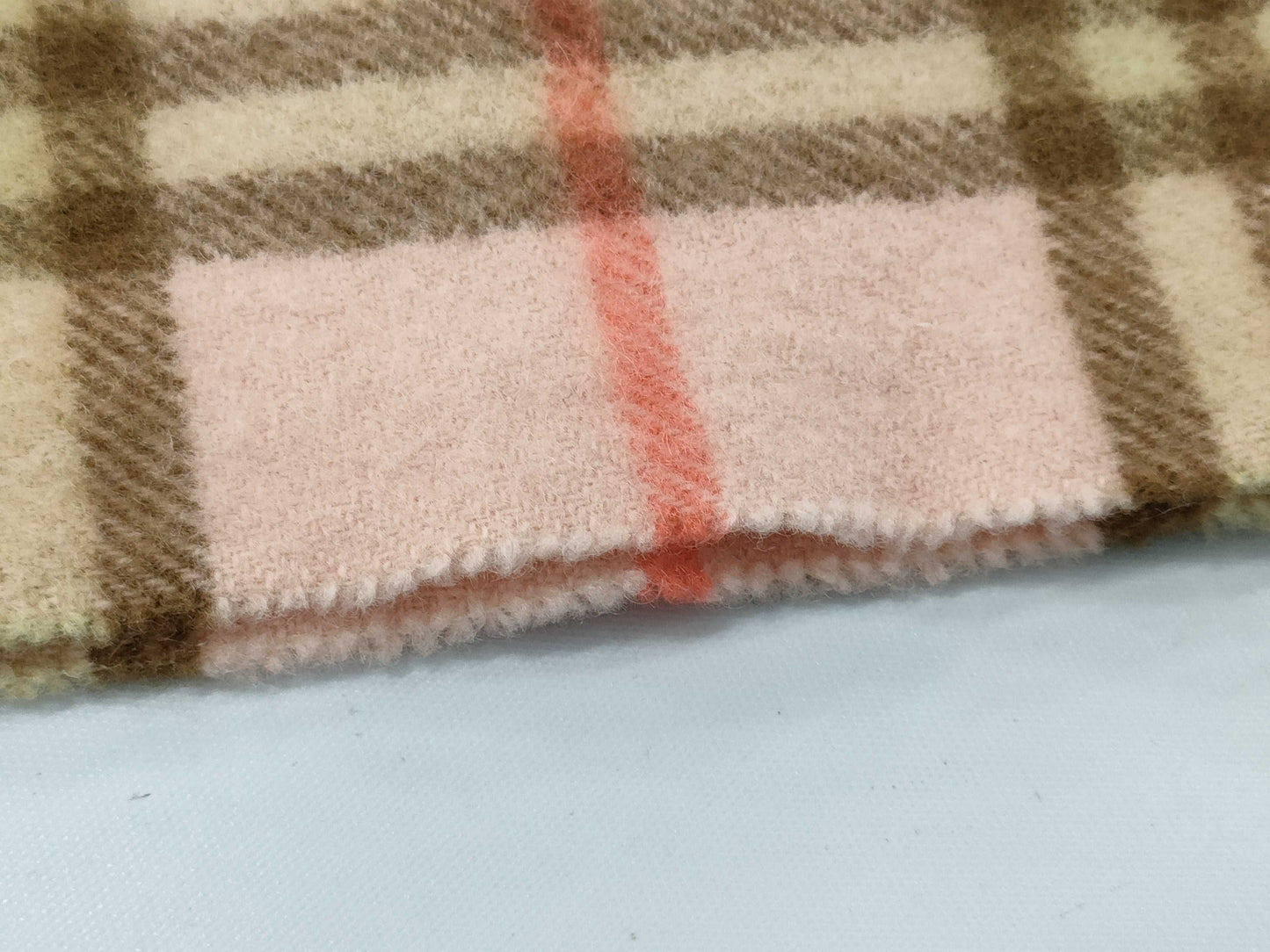 BURBERRY Cashmere Scarf