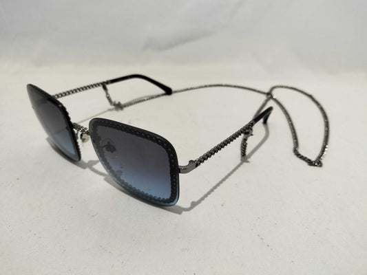 CHANEL Coco Mark 4244 Sunglasses Chain Sunglasses/Eyeglasses