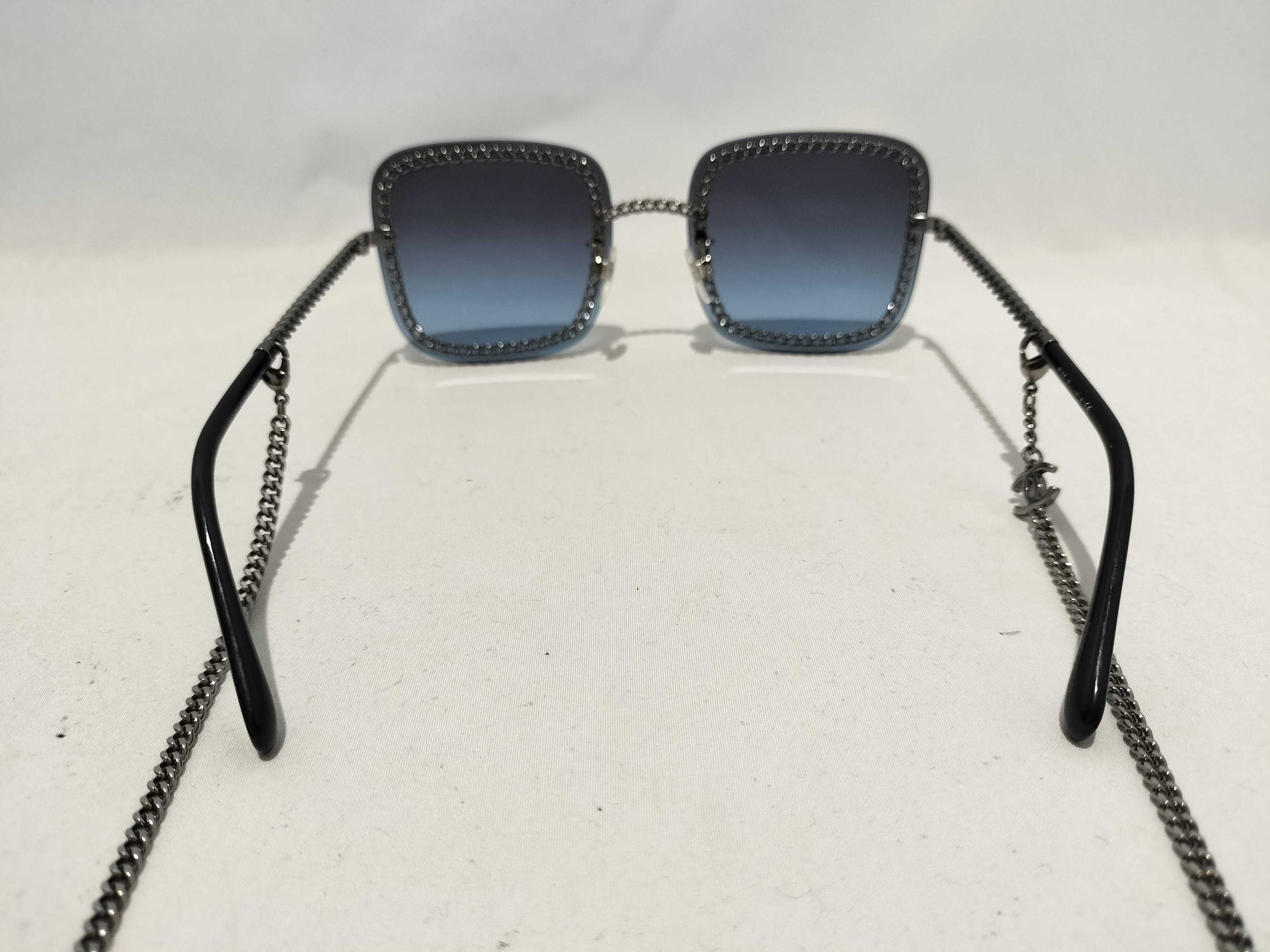 CHANEL Coco Mark 4244 Sunglasses Chain Sunglasses/Eyeglasses