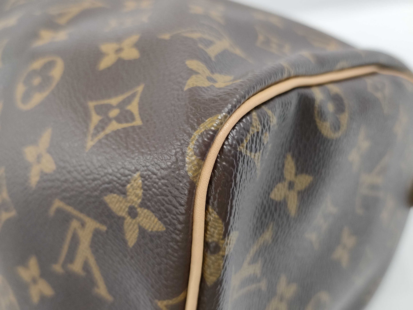 LOUIS VUITTON Monogram M41533/DU1105 V-Line Limited Edition Handbag