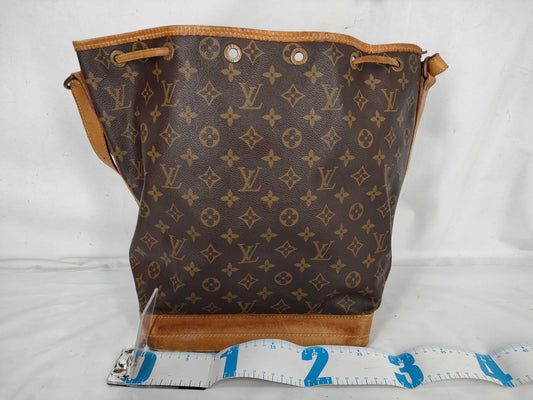 LOUIS VUITTON Monogram M42224 Noe Shoulder Bag