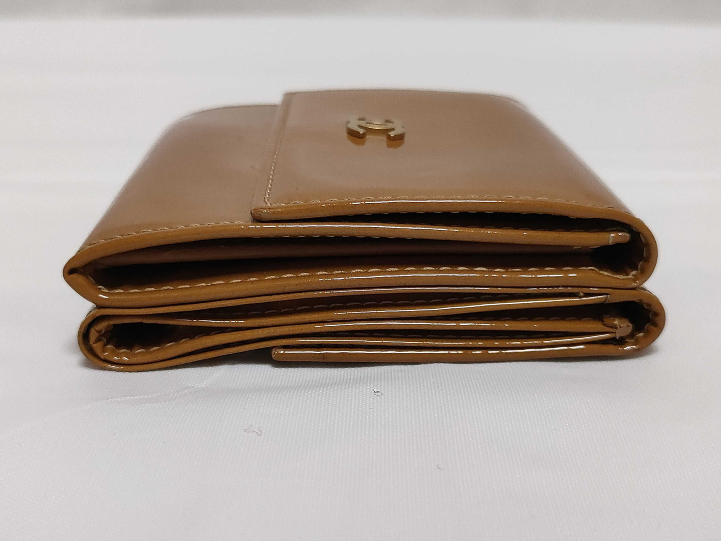 CHANEL Caviar Leather Patent Wallet
