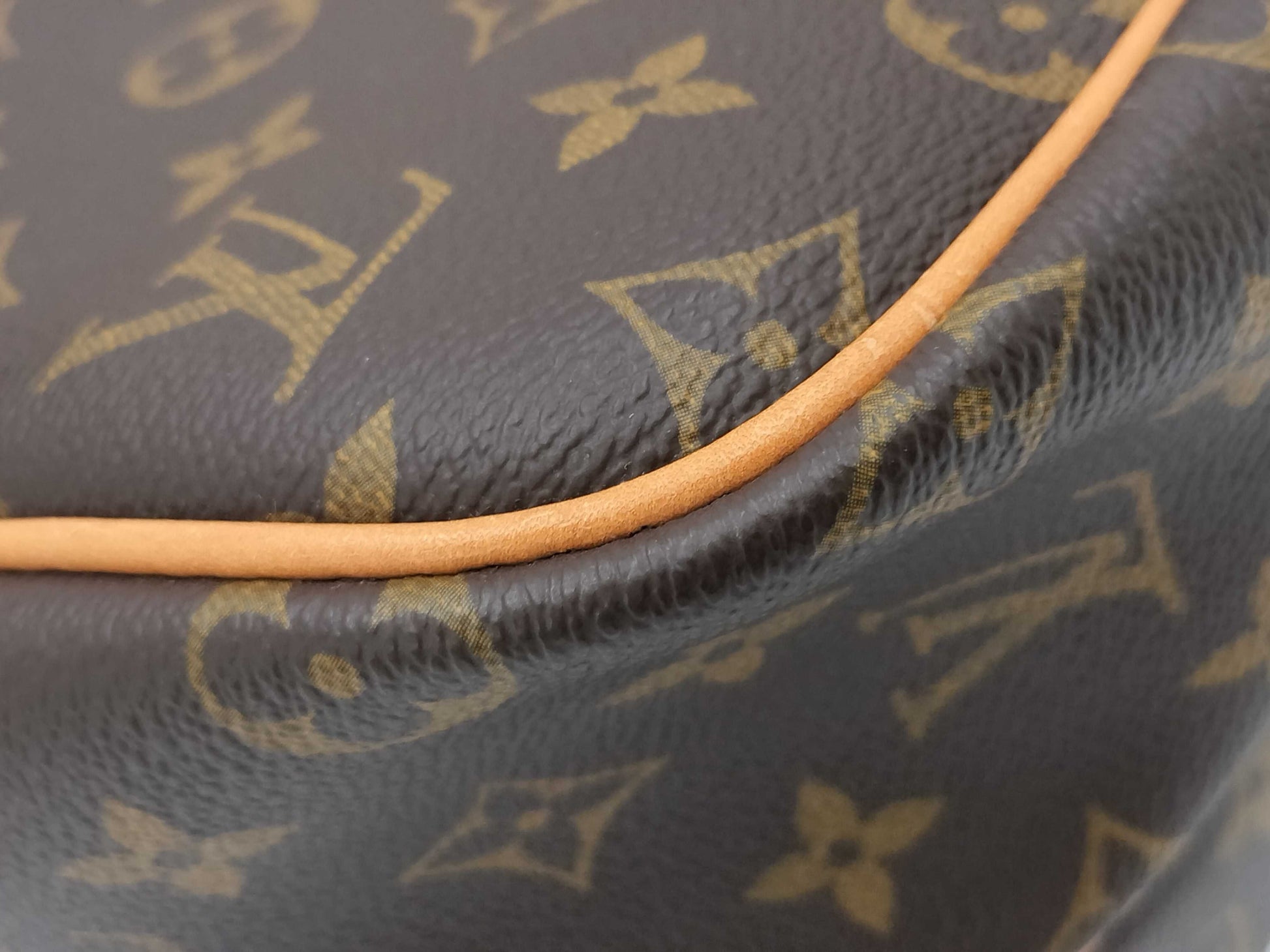 LOUIS VUITTON Monogram 257114427) M45252 Reporter GM Shoulder Bag