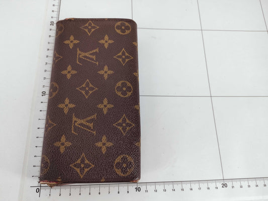 LOUIS VUITTON Monogram Portefeuille Sarah Wallet