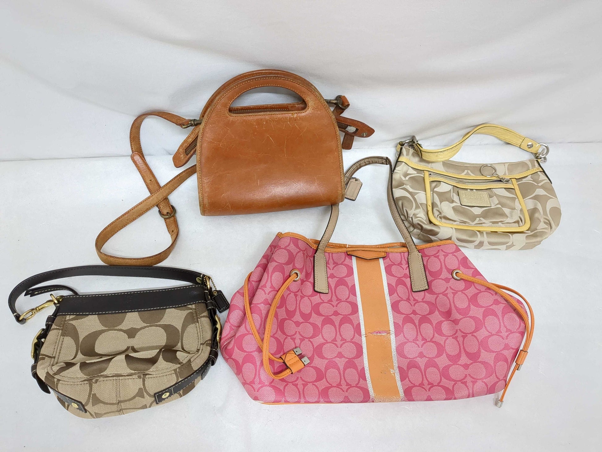 COACH etc. shoulder bag set