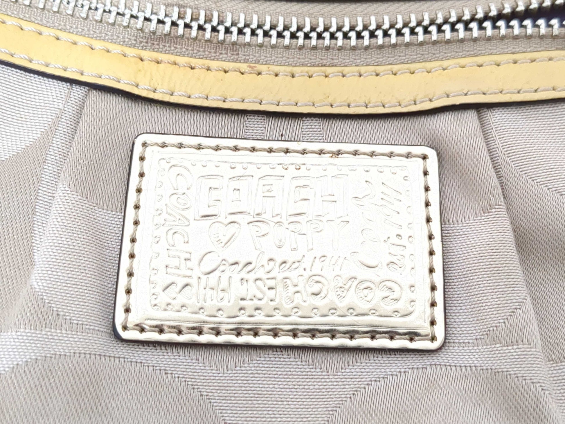 COACH etc. shoulder bag set