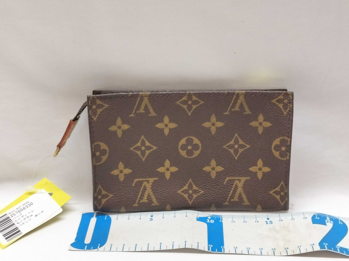 LOUIS VUITTON Monogram Bucket Pouch Pouch