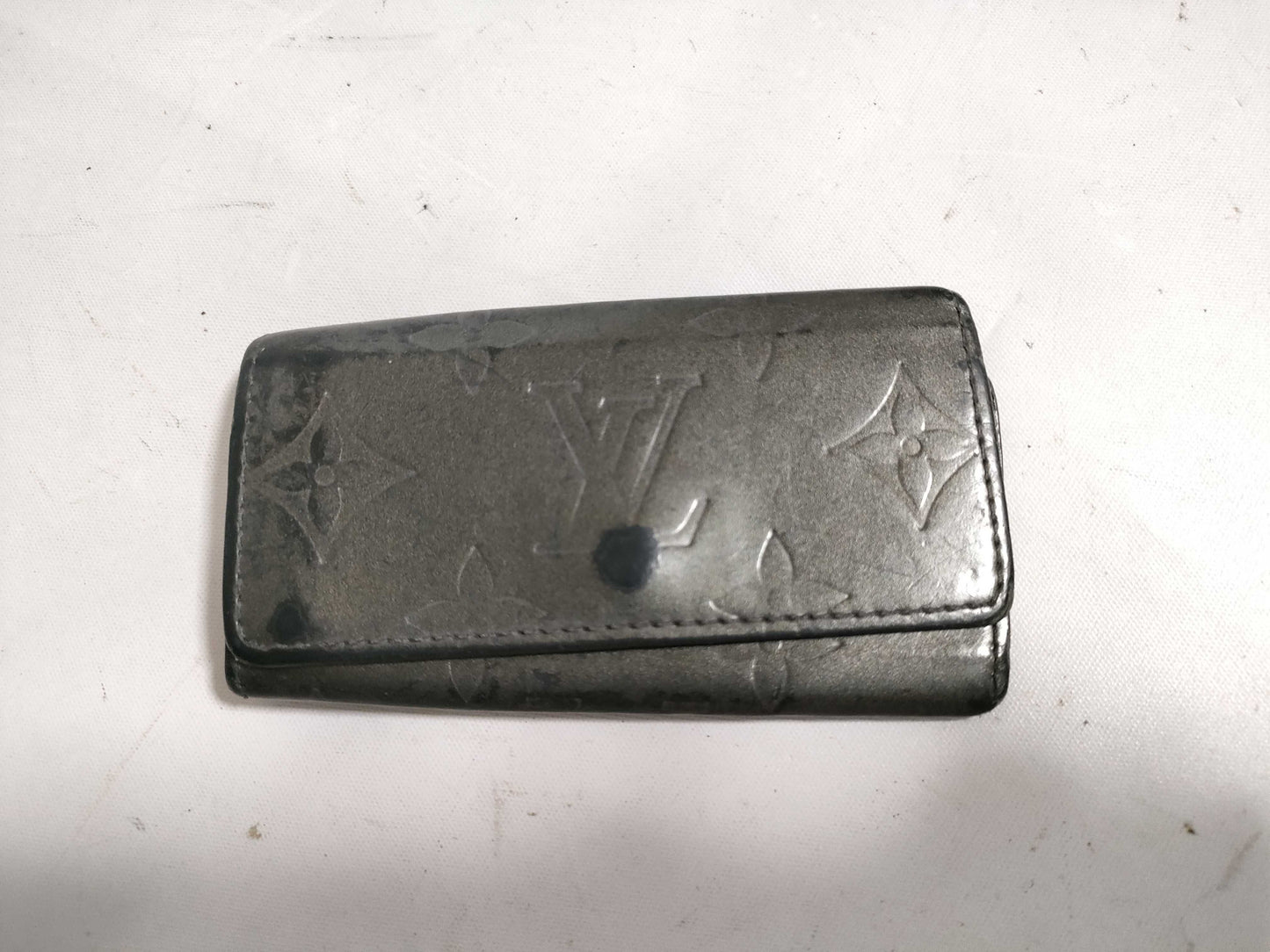 LOUIS VUITTON Monogram Matte Matte Murtikle 4-String Key Case / Keychain