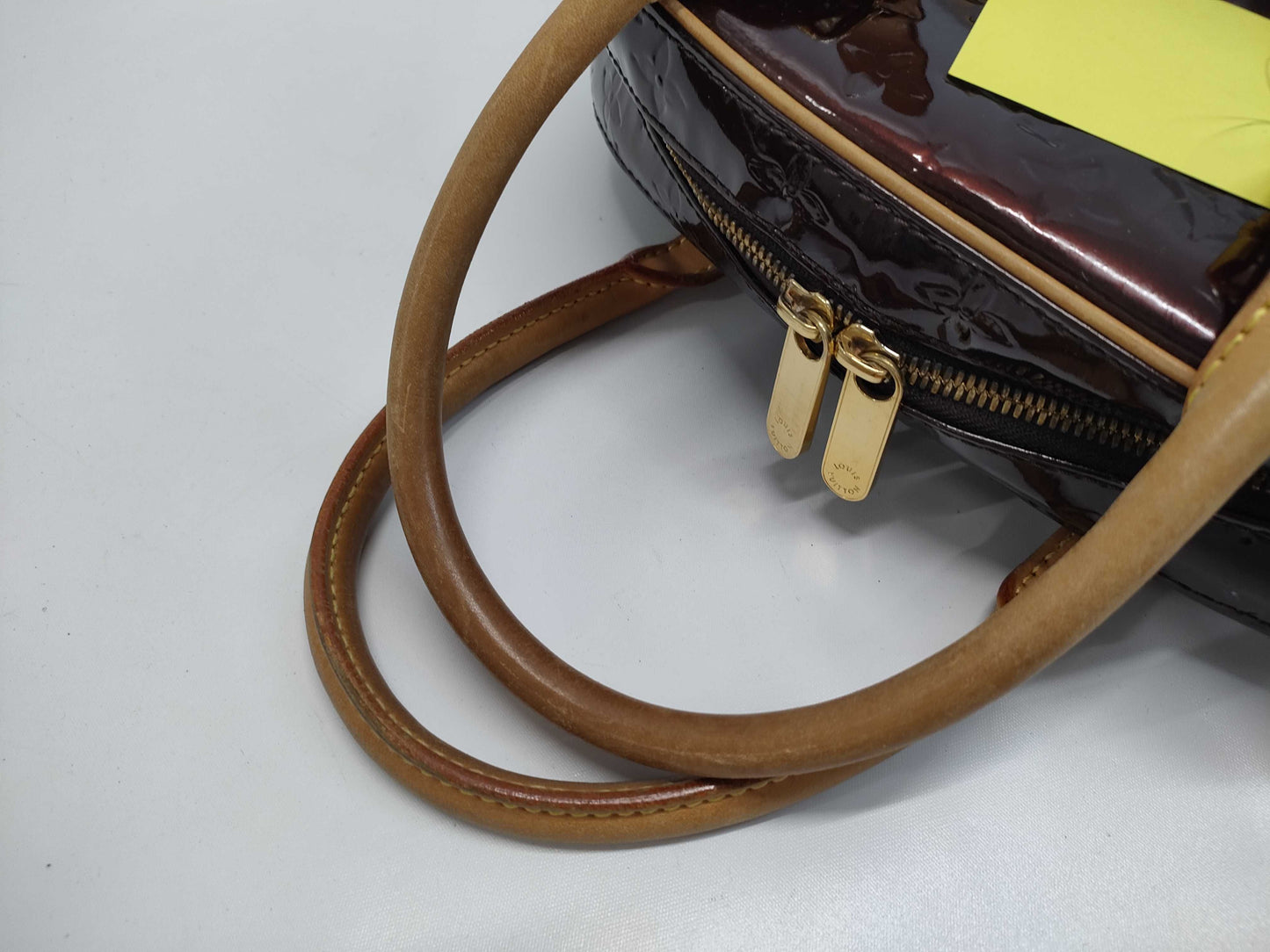 LOUIS VUITTON Vernis M93516 Summit Drive Amaranth Handbag