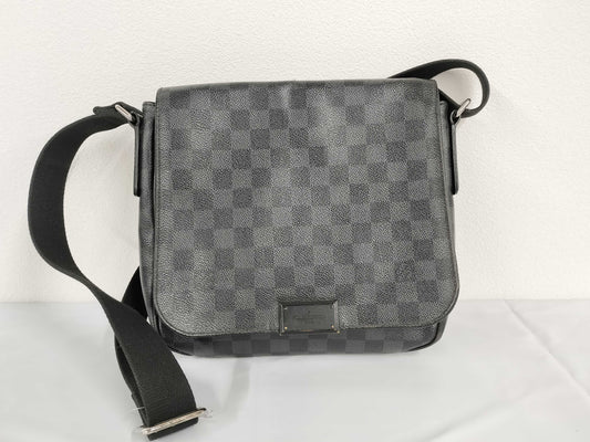 LOUIS VUITTON Damier Graphite Daniel MM Shoulder Bag