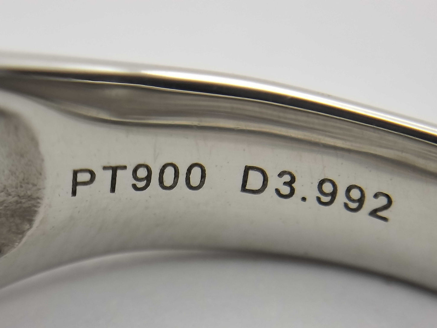D3.992ct PT900 10.1g Ring