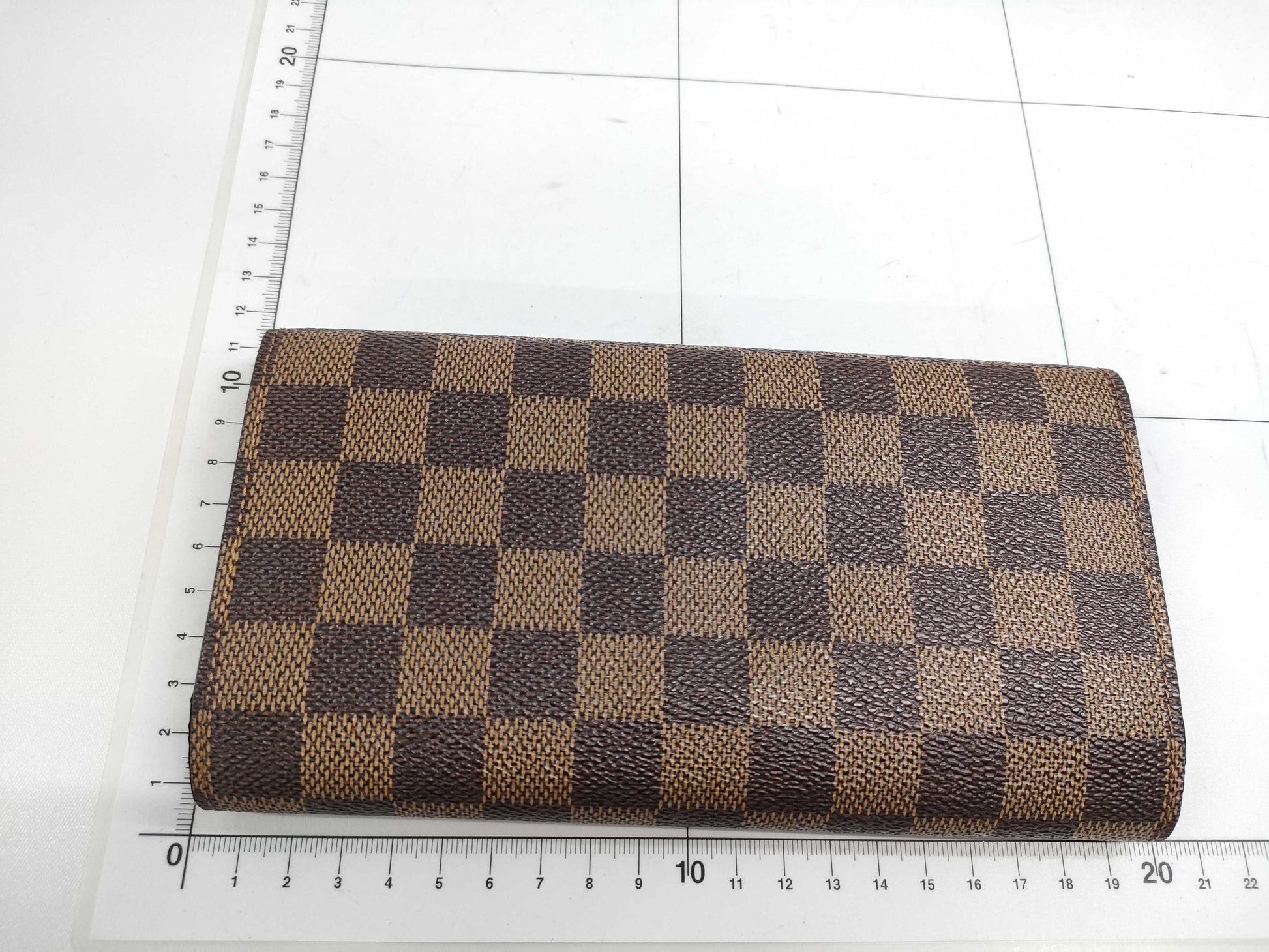 LOUIS VUITTON Damier N61217 Portefeuille International Wallet