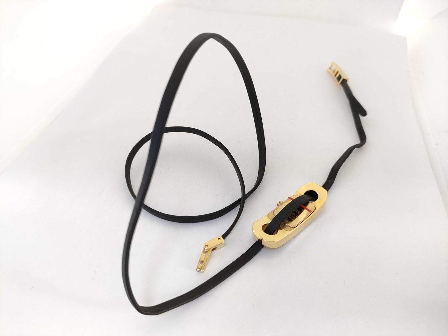 GUCCI 6100L Women's Watch, Unworked