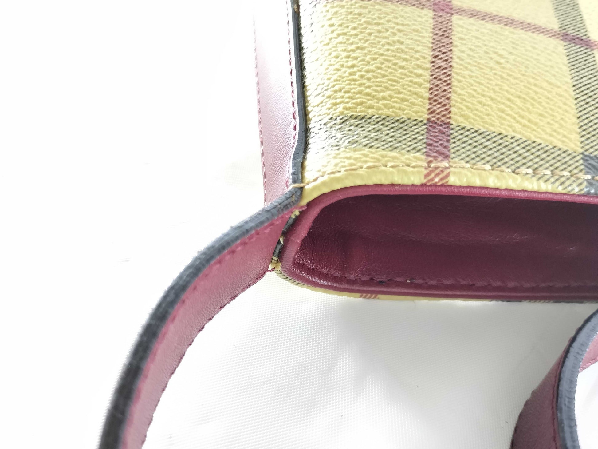 BURBERRY One-Shoulder Shoulder Bag
