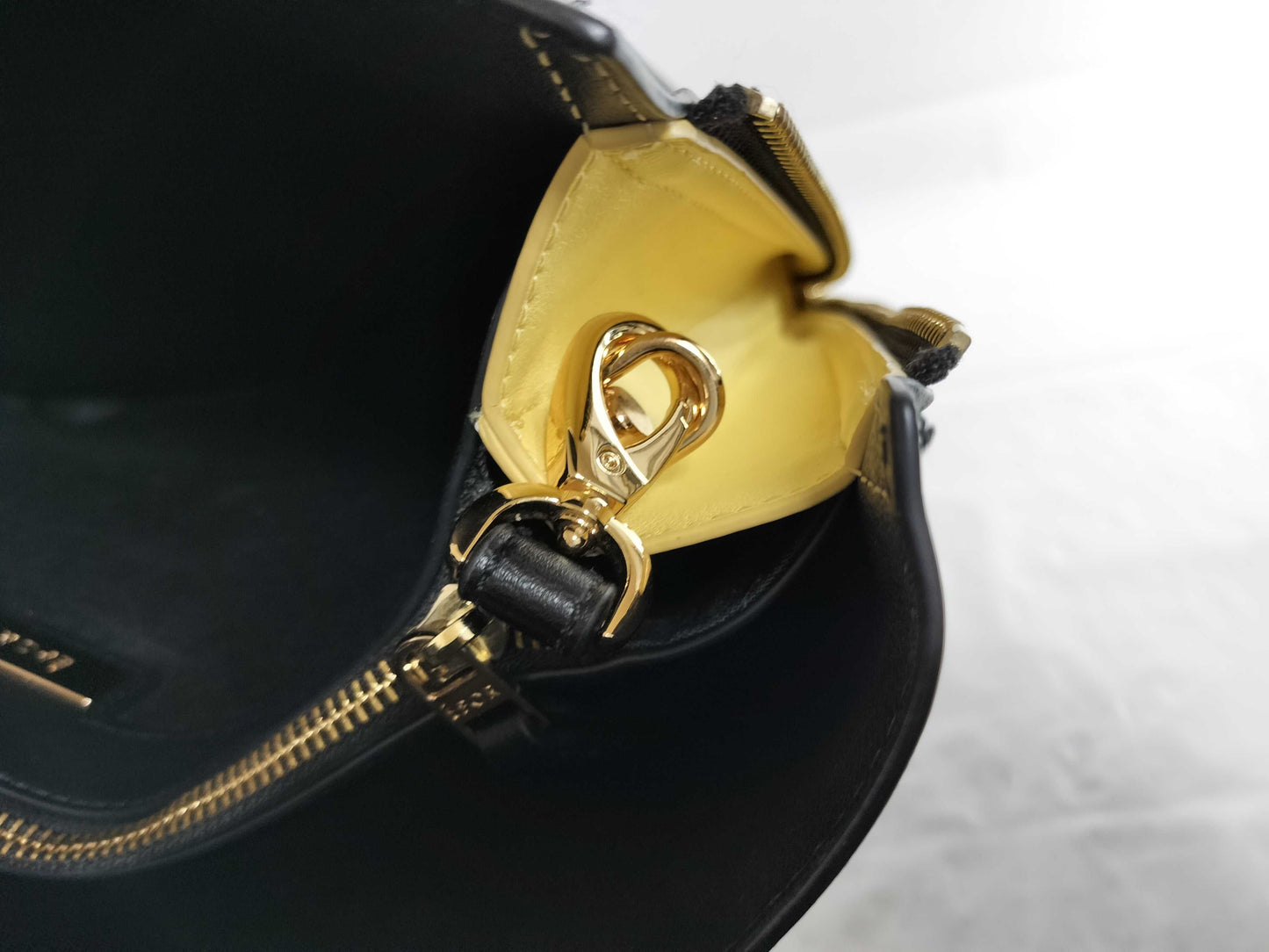 BALLY quilted leather shoulder bag / Jil Sander leather hand bag / Rope et Paul 2-way shoulder bag