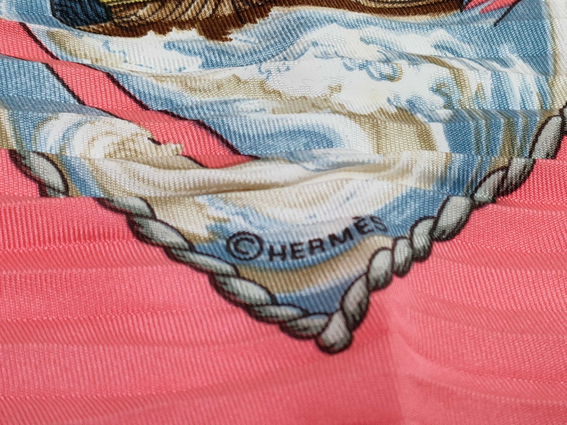 HERMES Carré Pleated Carré Wind Blow Scarf